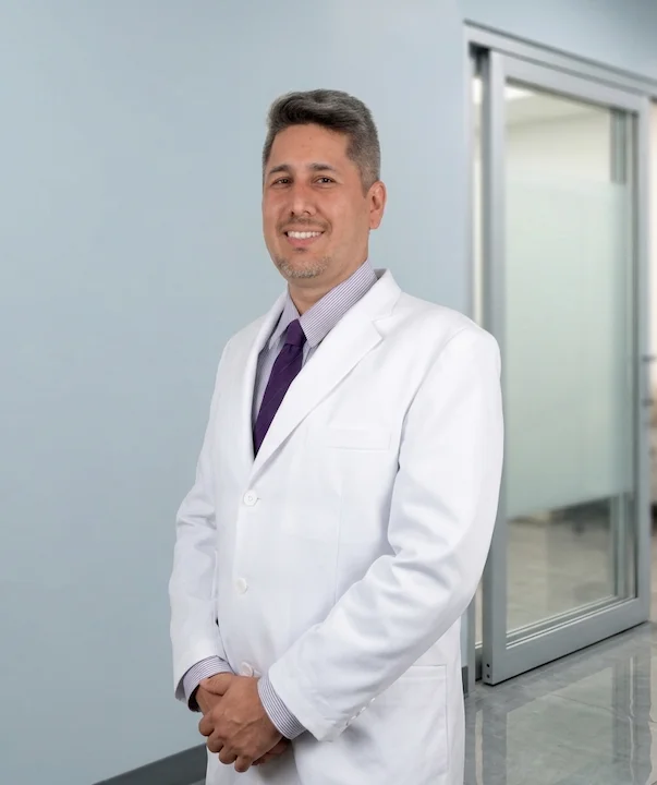 Dr. Alfonso Peña — Cirugía Plástica y Estética